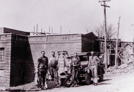 NRLP lineman crew circa 1927 NRLP lineman crew circa 1927